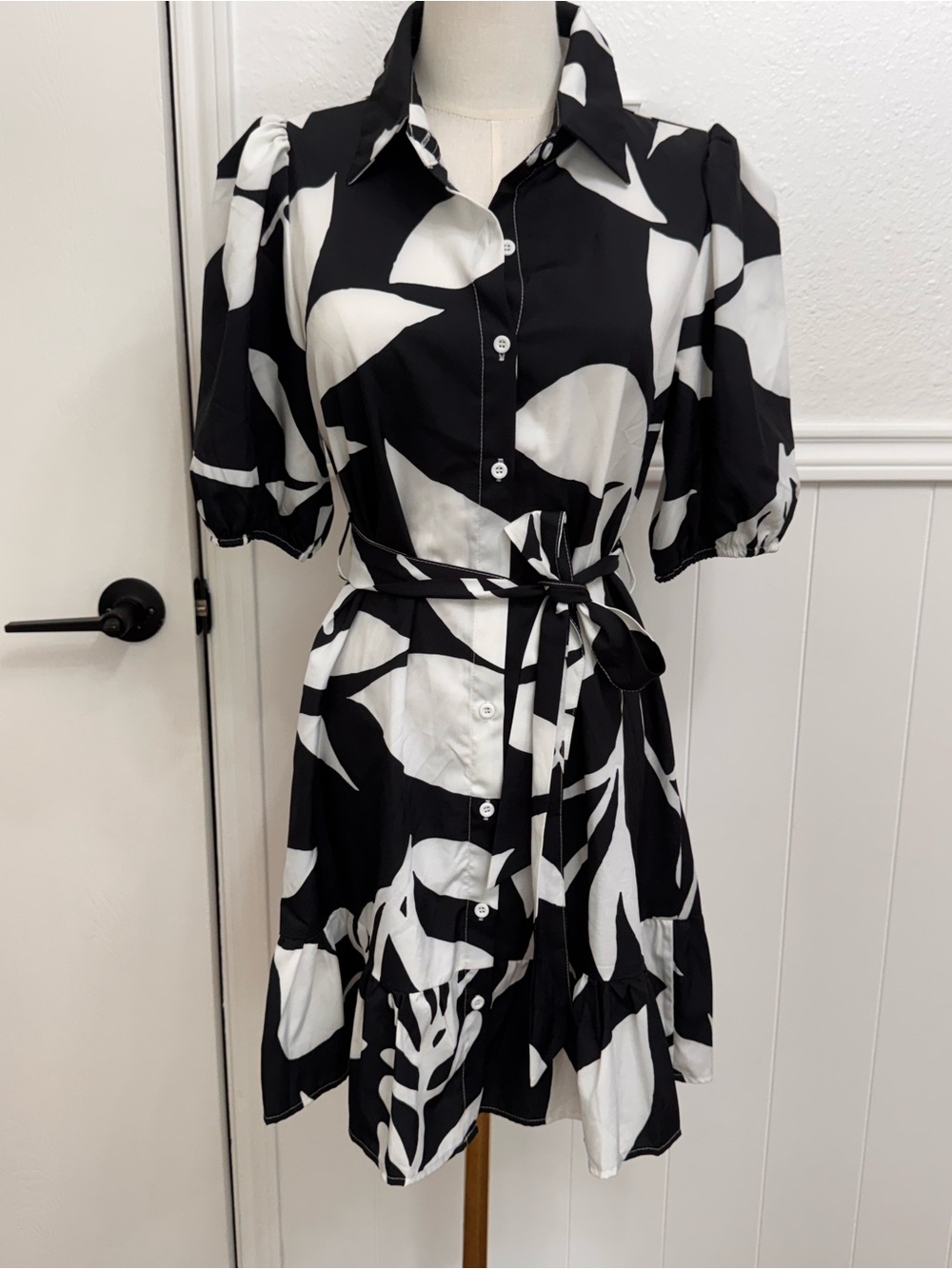 SHEIN Black and White Floral Shirt Mini Dress